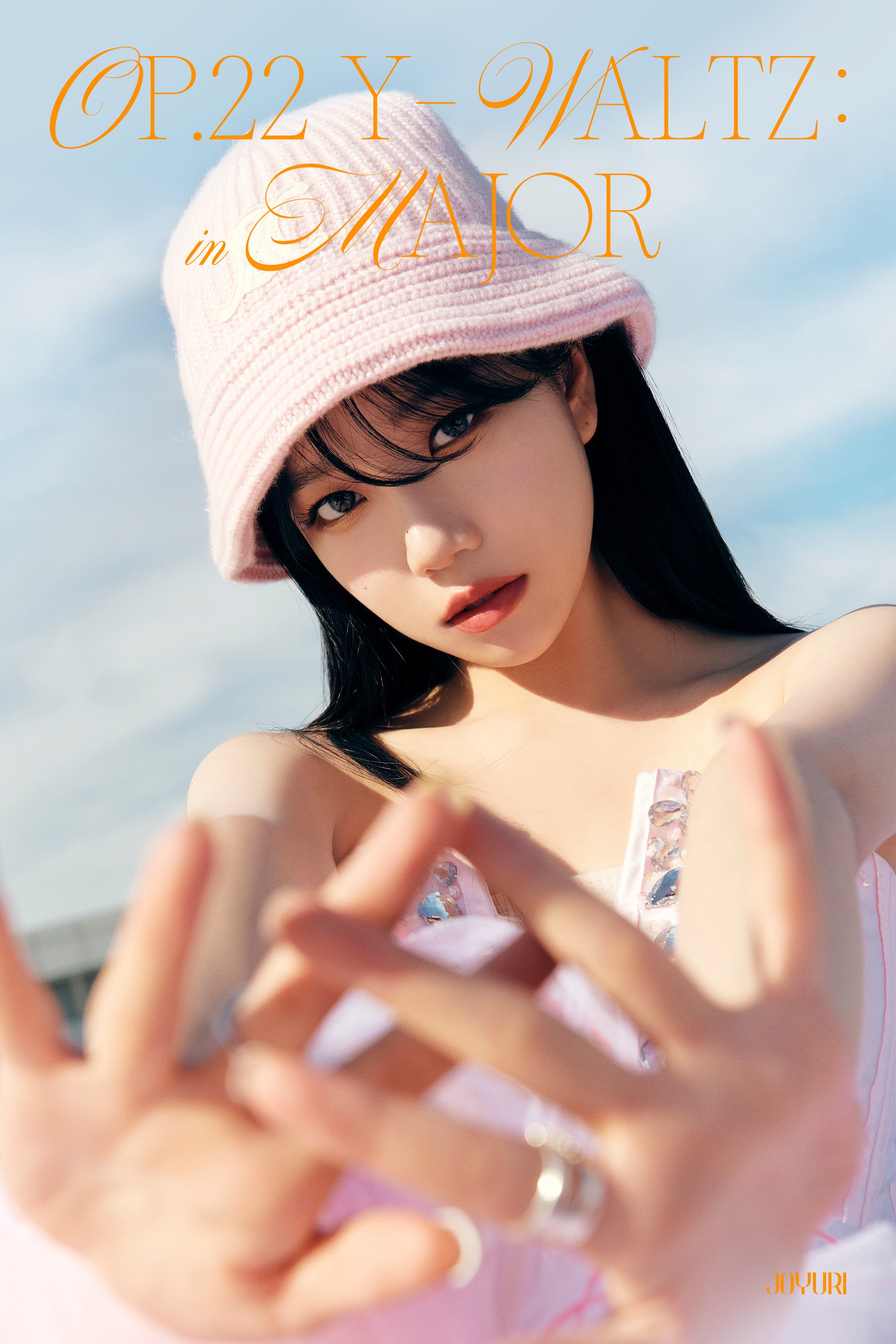 IZ*ONE出身のチョ・ユリ 待望の1st Mini Album 「Op.22 Y-Waltz : in