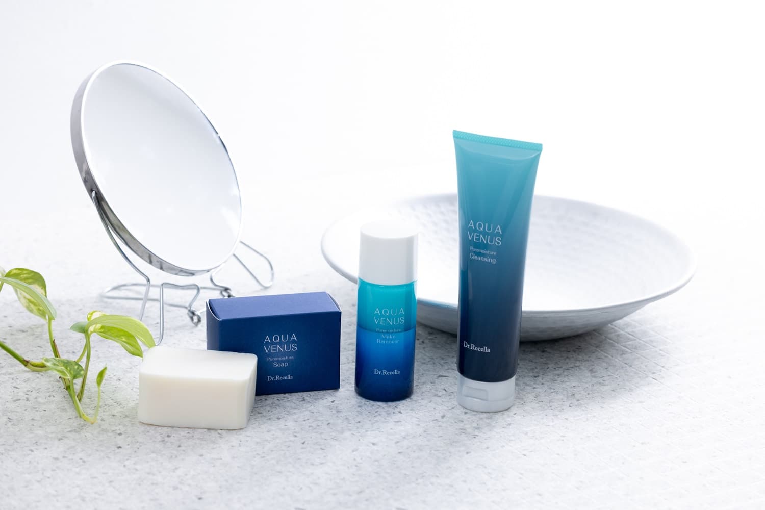 12月14日新発売】ロングセラーブランド「AQUA VENUS」が基剤をパワー