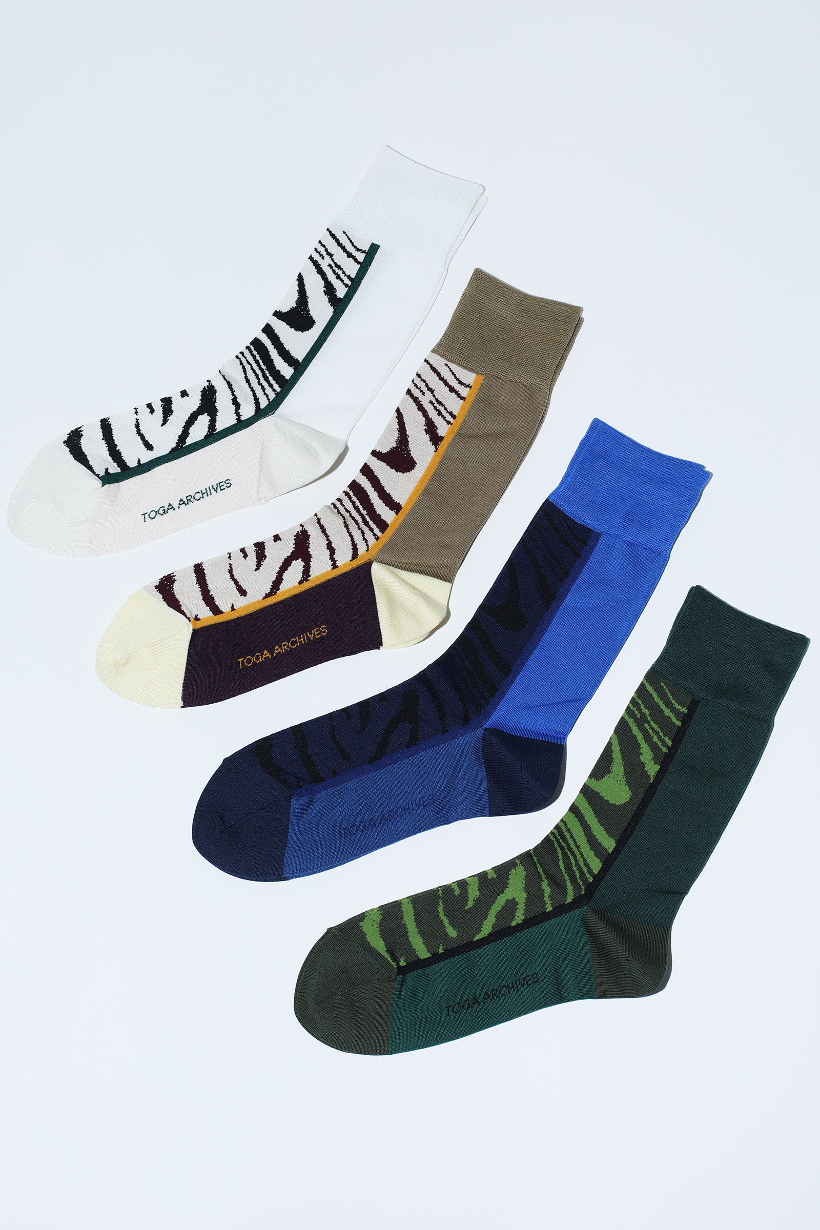 TOGA × Tabioのコラボ靴下、第三弾が登場！ | タビオ株式会社のプレス