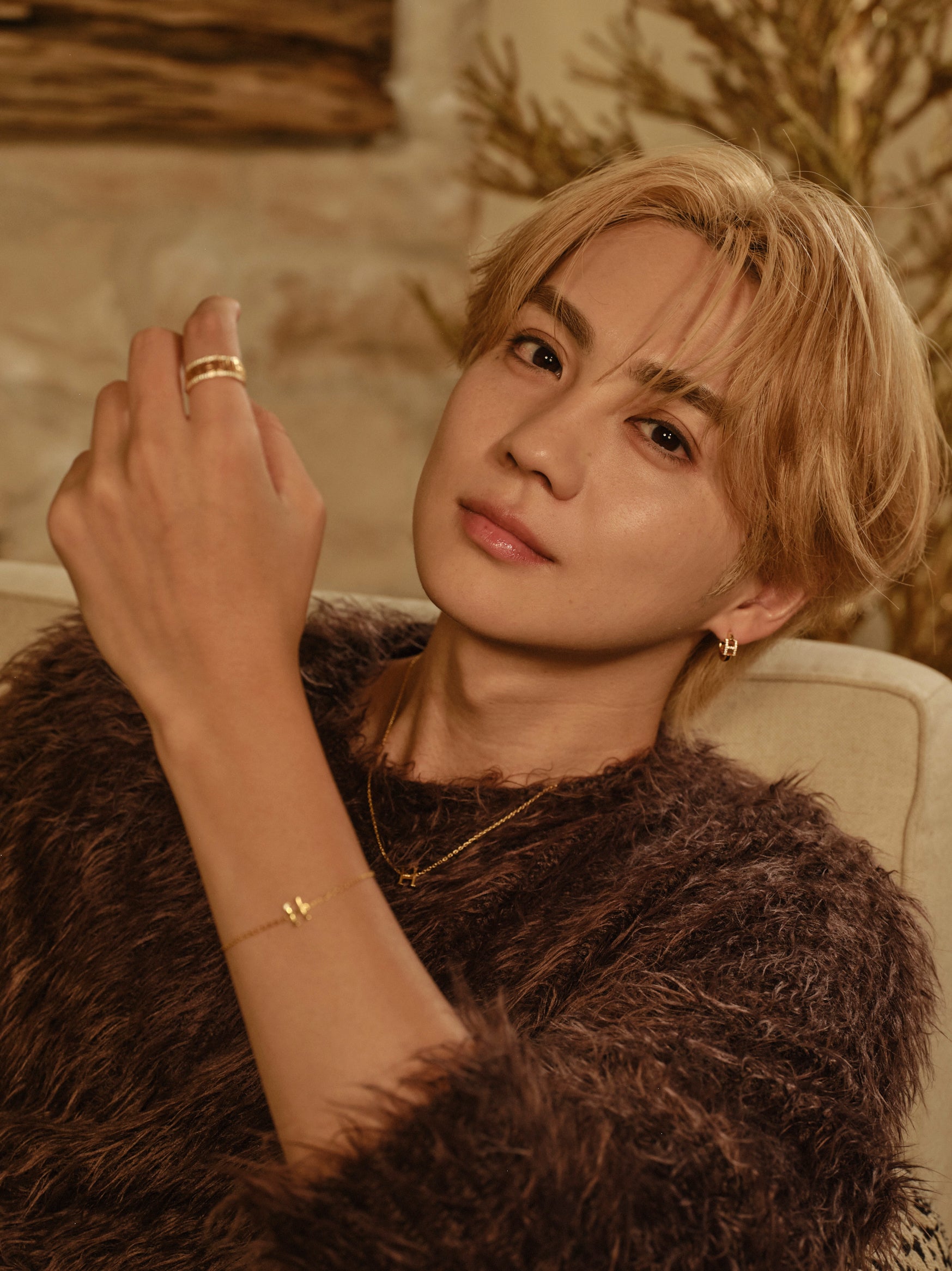 吉野北人×WIZBLE》から、ホリデーシーズンに華やかさを添える“集大成