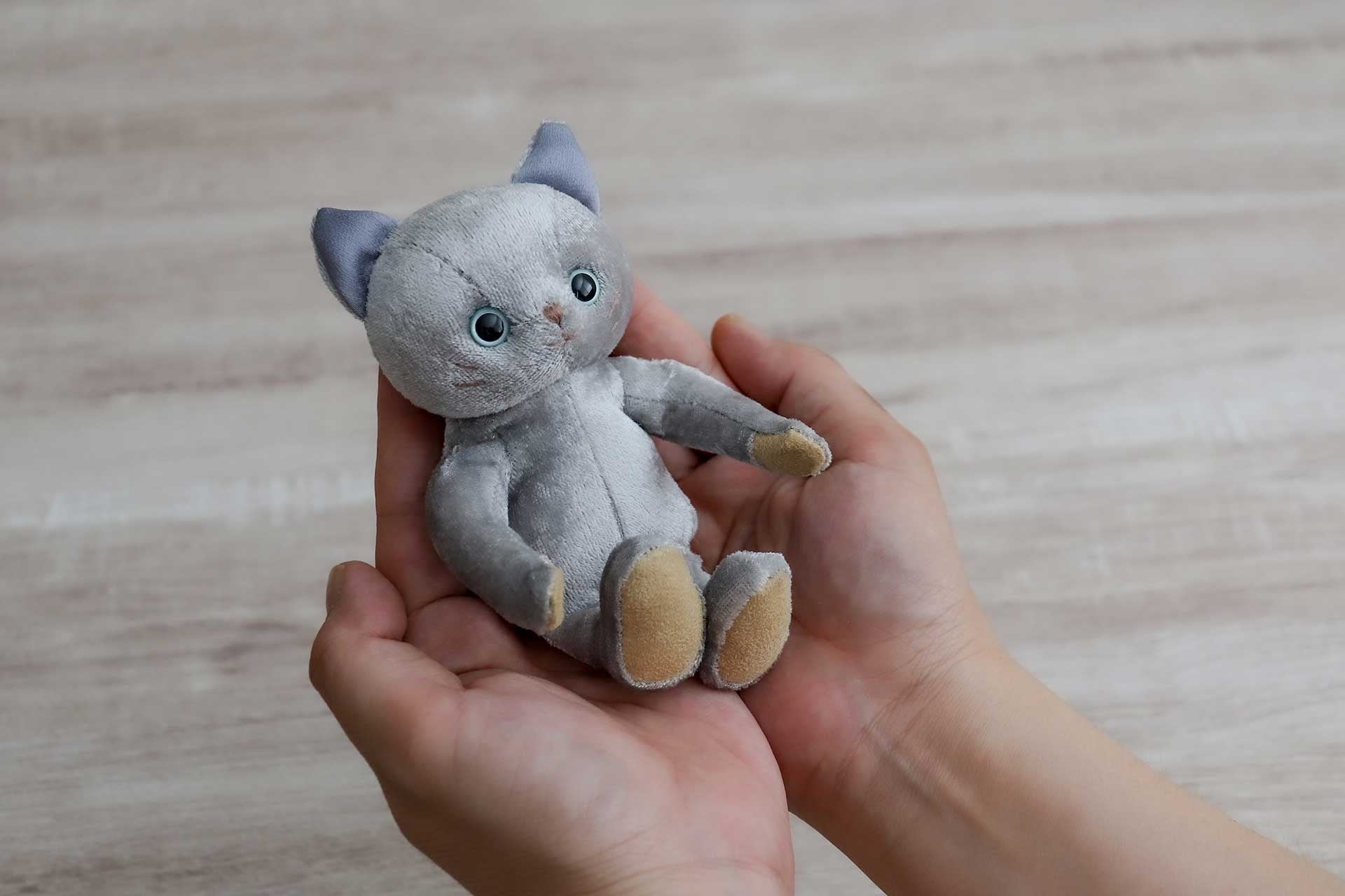 新商品】ネコ好きへ贈る小さなネコのぬいぐるみ「こねこのぬいぐるみ