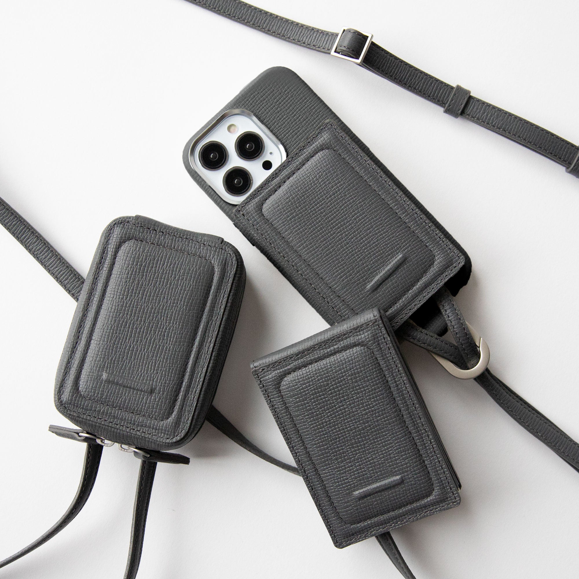 objcts.ioのレザースマホショルダーに待望の新色「グレー」が登場