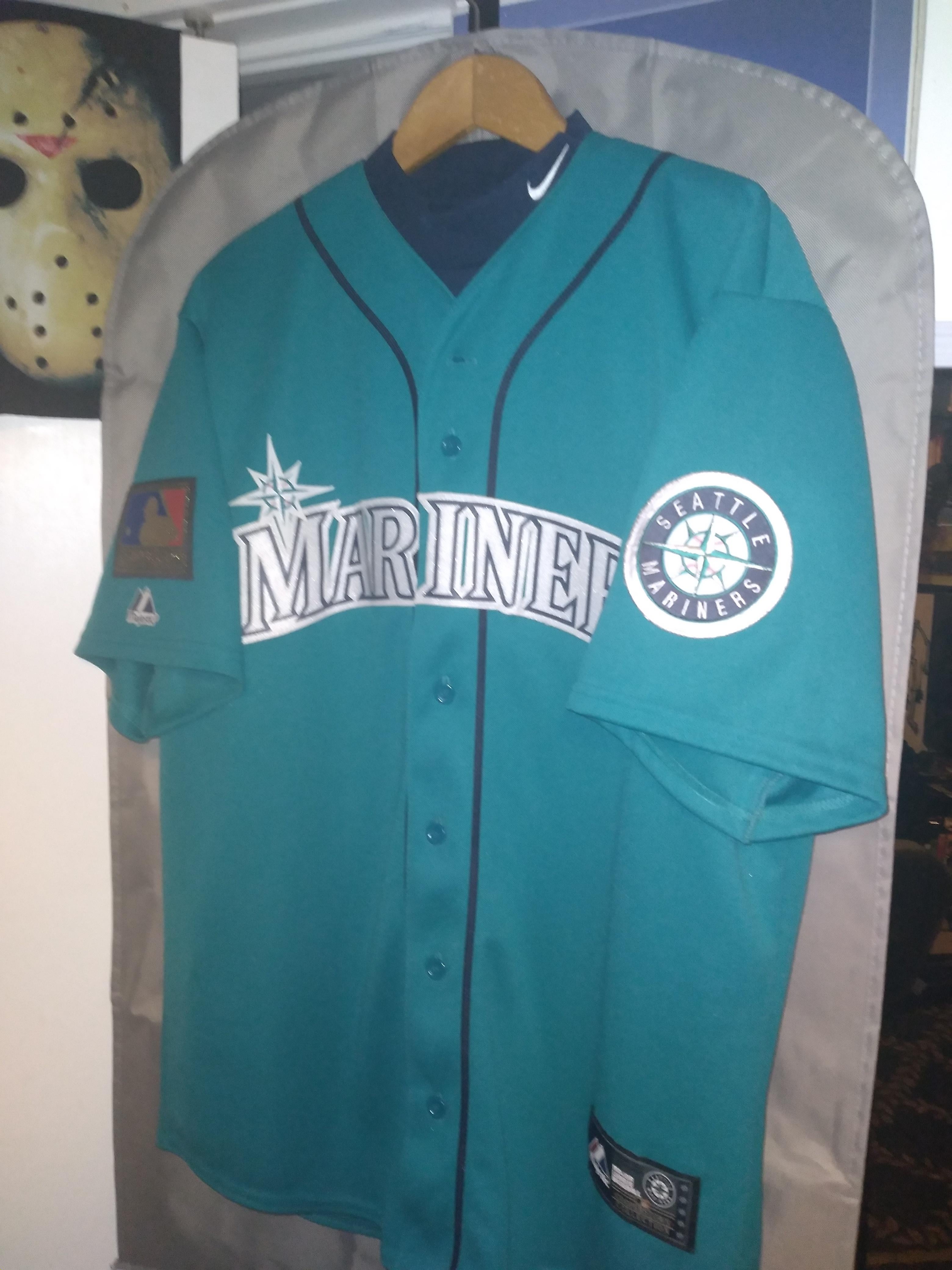 子供の頃の夢が叶った！1994年スタイル、ティール色のマリナーズ