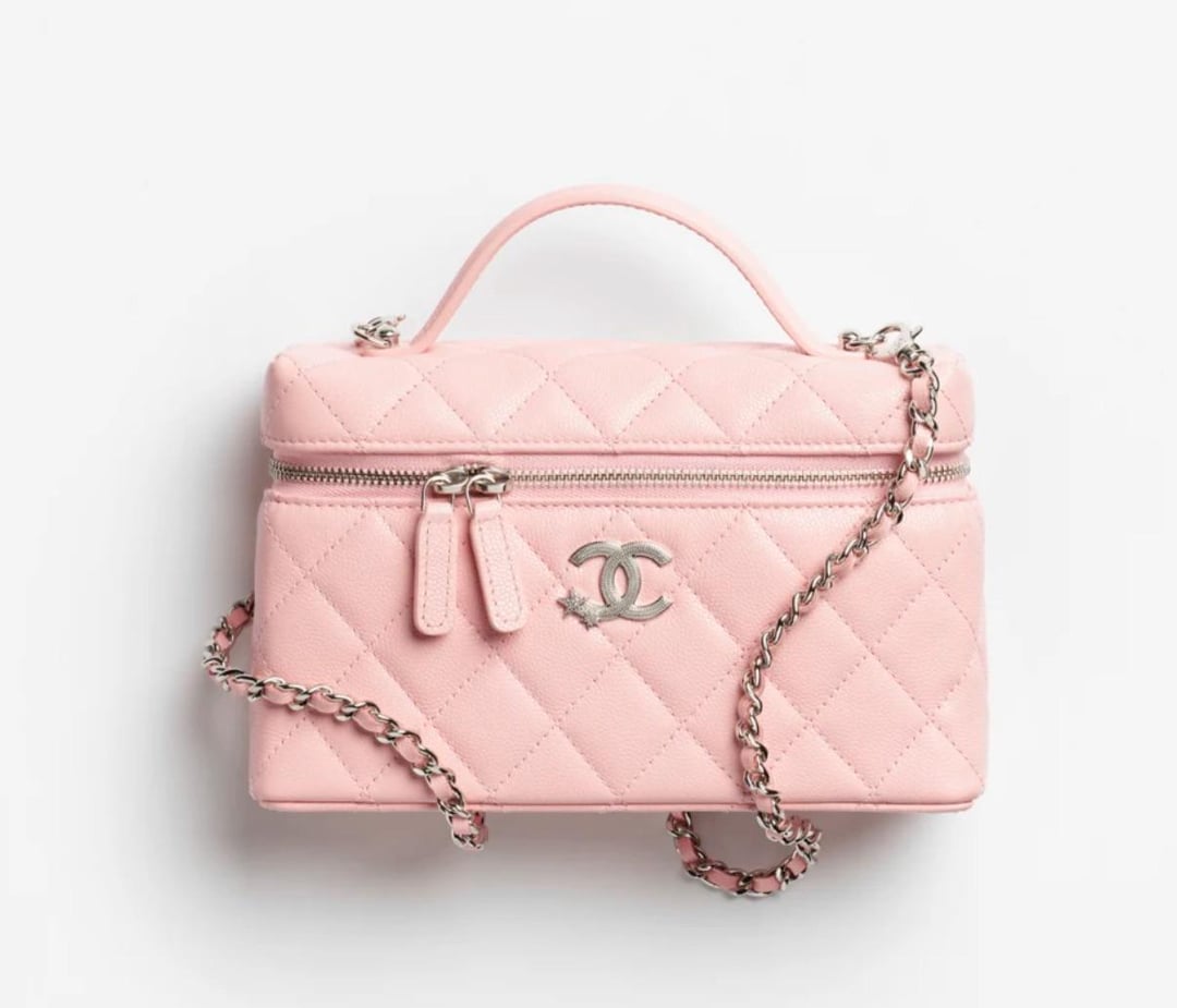 DOES THIS BAG EVEN EXIST??? : r/chanel