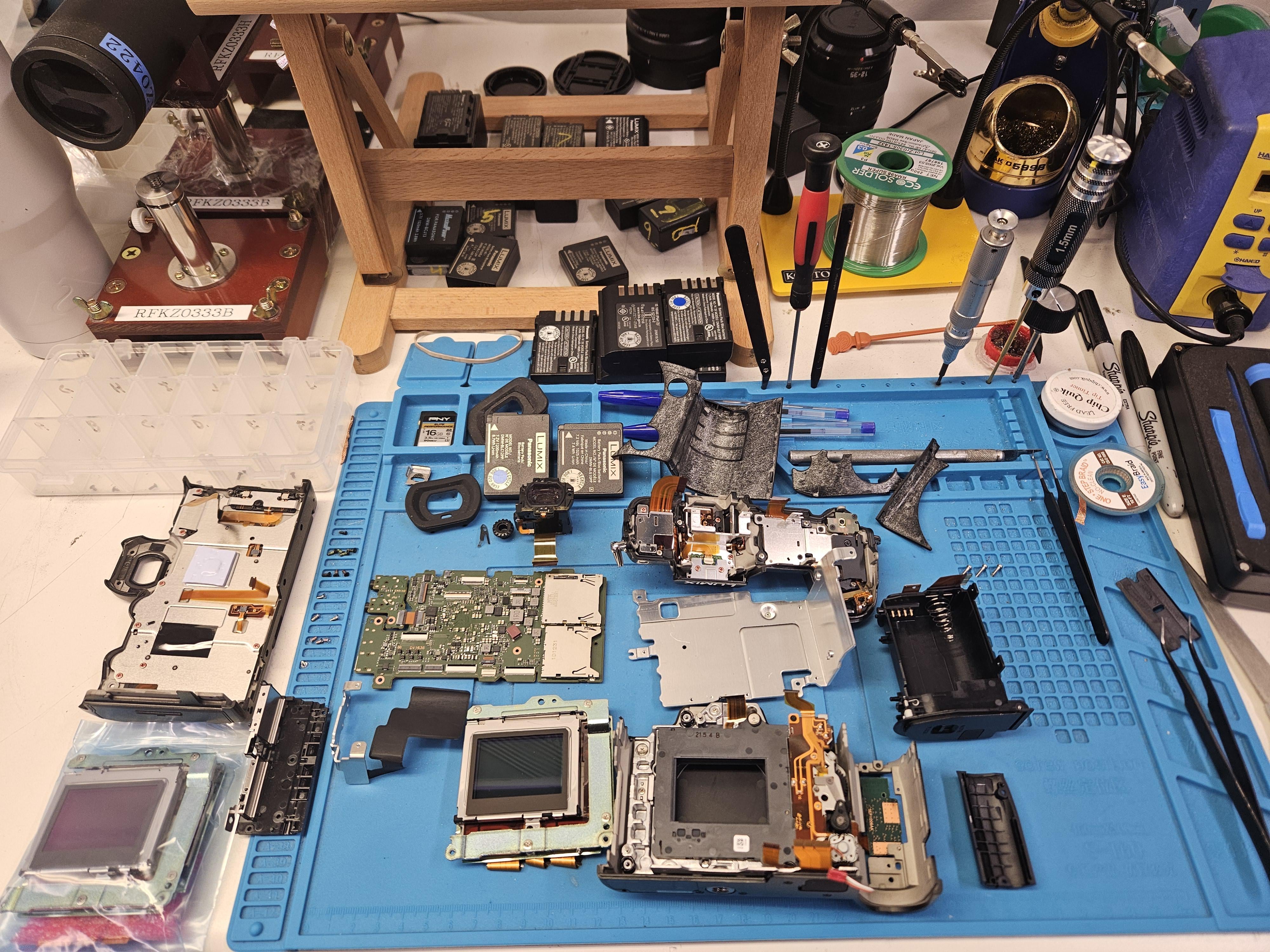 DC-S5 teardown replacing bad image sensor : r/Lumix