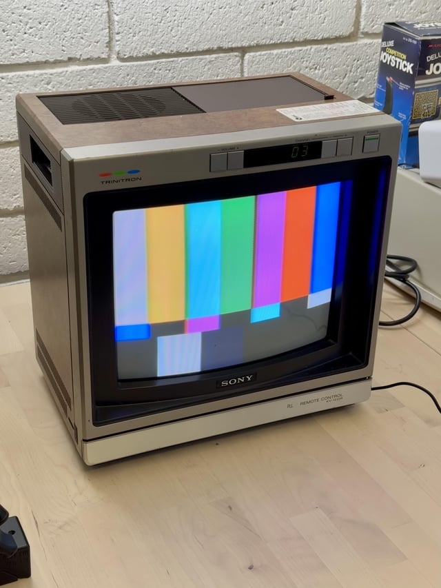 I bought this beautiful Sony Trinitron KV-1222R today, and it