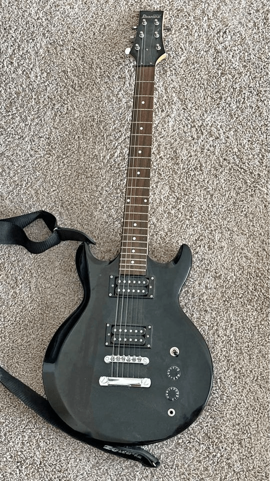 Ibanez Gio GAX50 : r/Guitar
