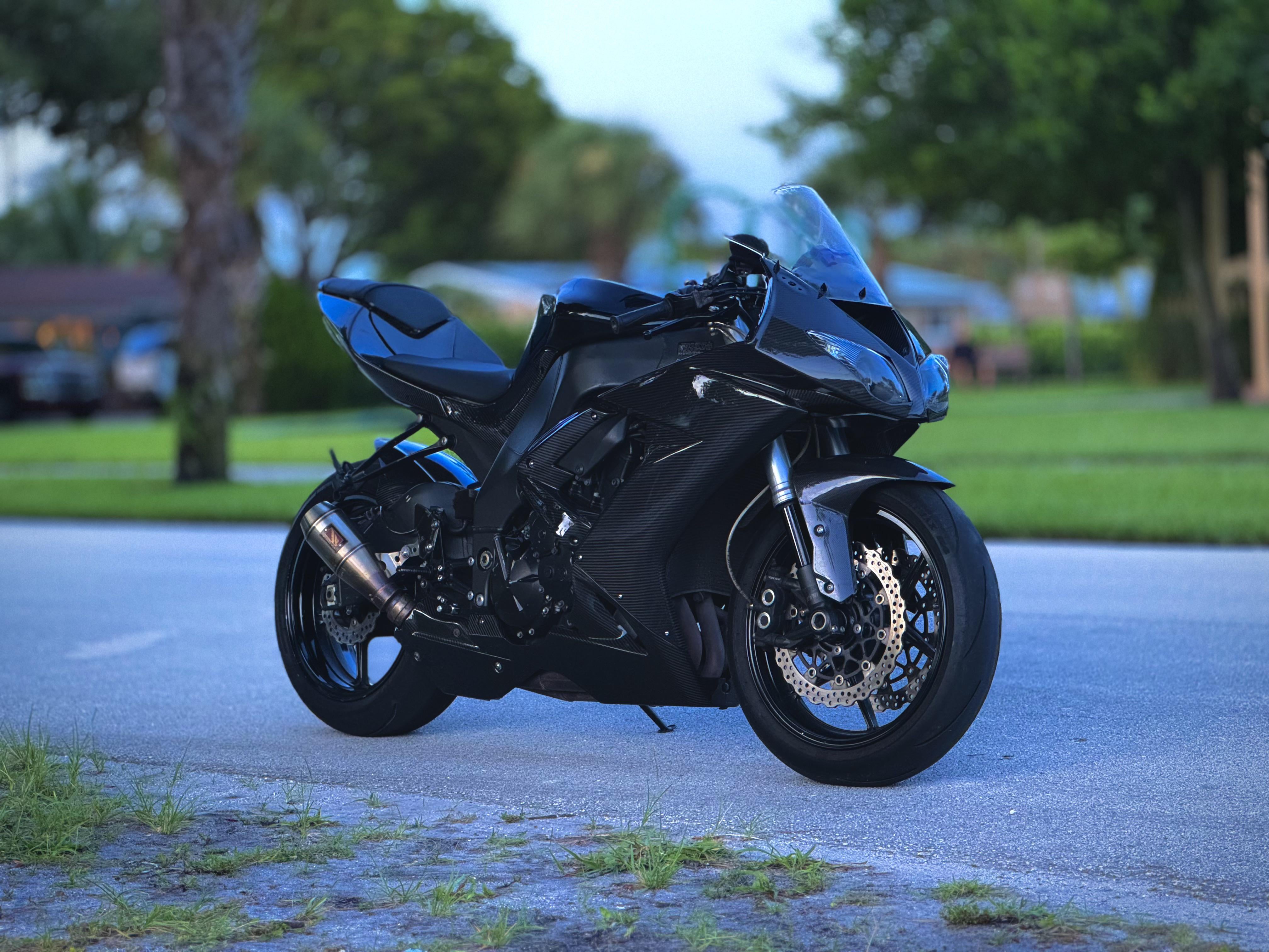 俺の「新しい」2008年式ZX10r、フルカーボン外装 : r/Kawasaki