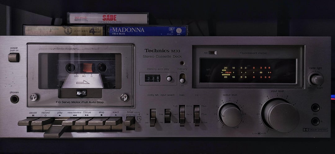 new-deck-day-technics-rs-m33-