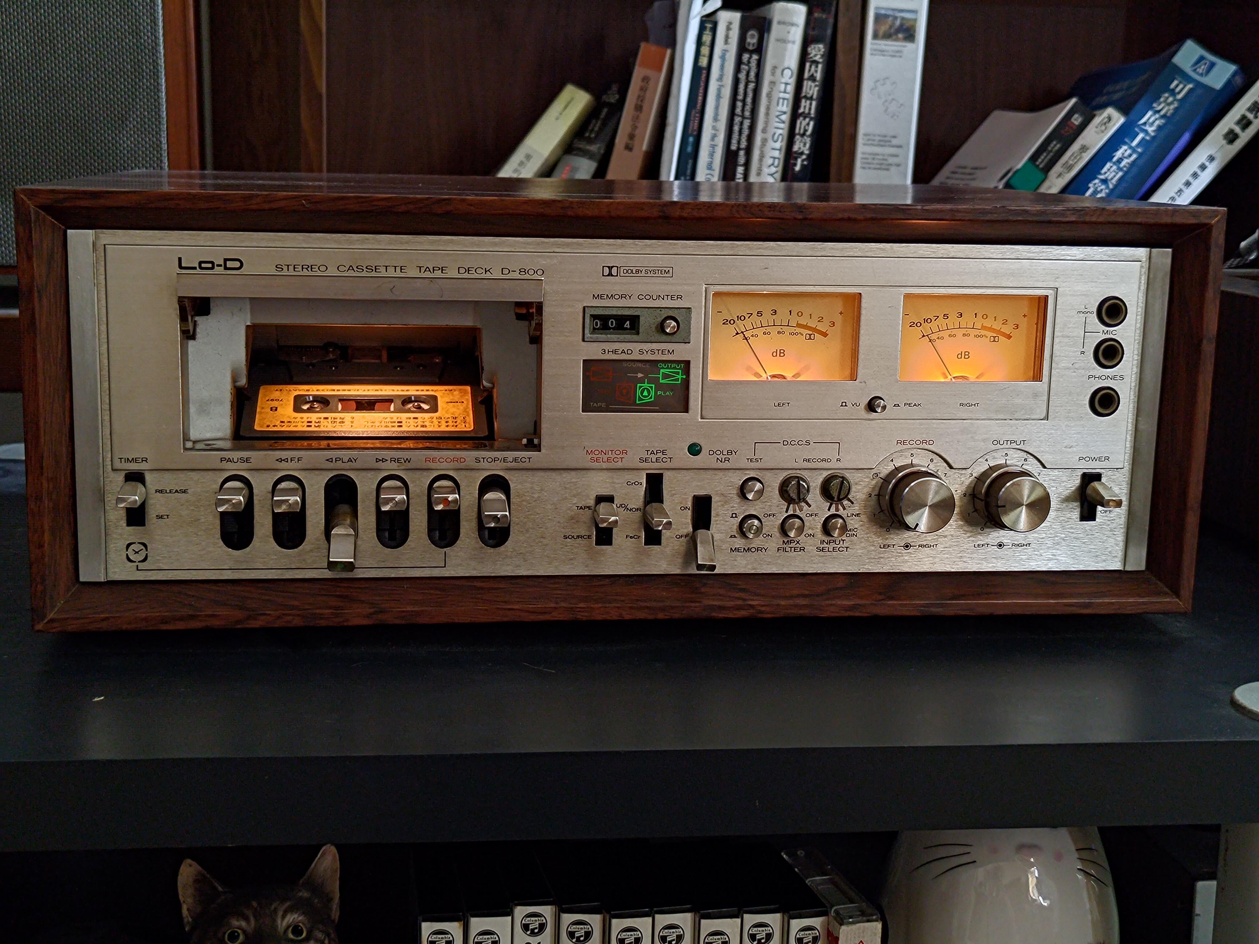 New Arrivals - Hitachi D-9 with brochure and Maxell UDII blanks