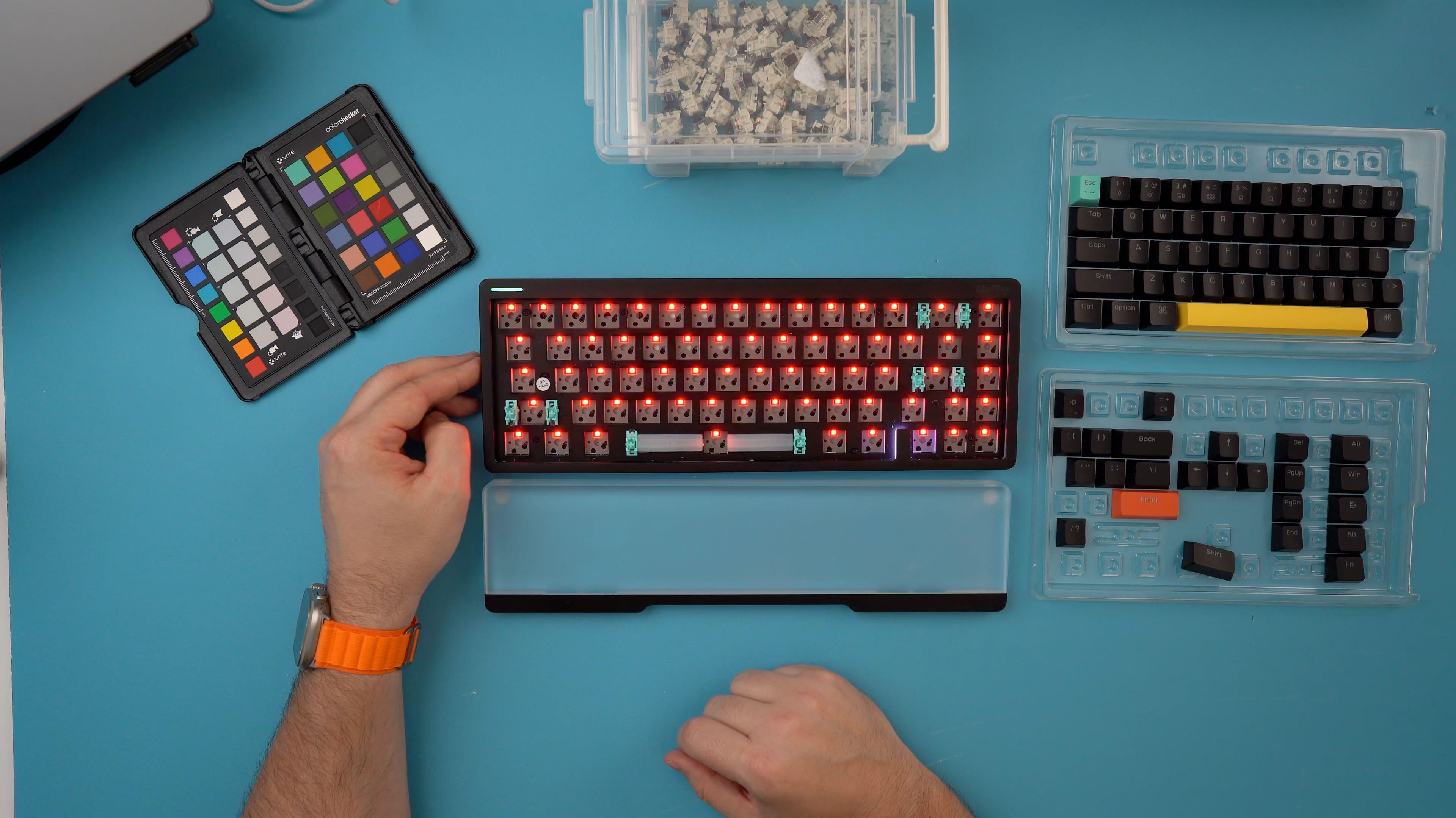 Nuphy Halo75 in Ionic White with Rose Glacier Switches 👀 : r