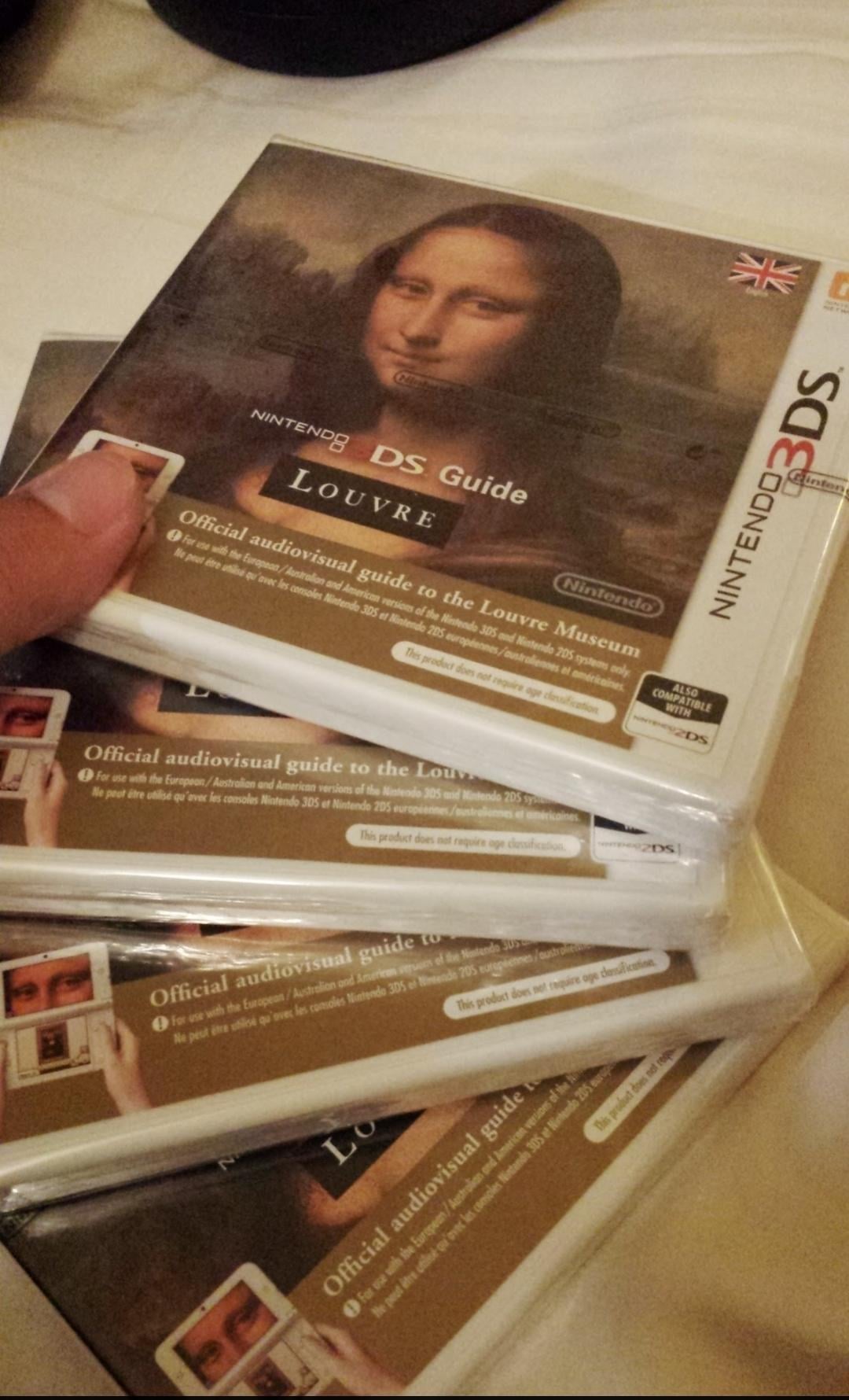 3DSのルーブル美術館限定「ゲーム」を大量に持ち帰って、原価で売った