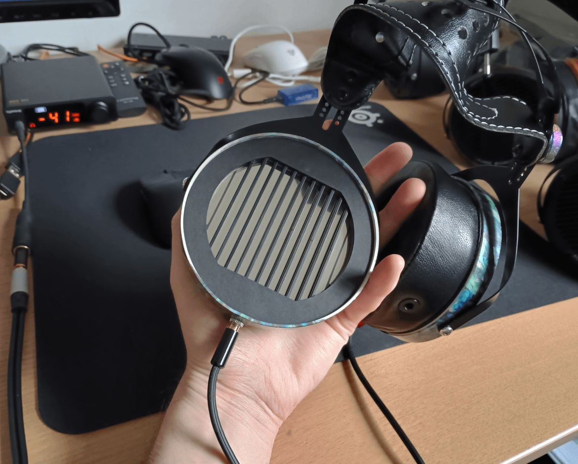 ヘッドホン Verum2 / Verum Audio Verum Audio Verum2 レッド Verum