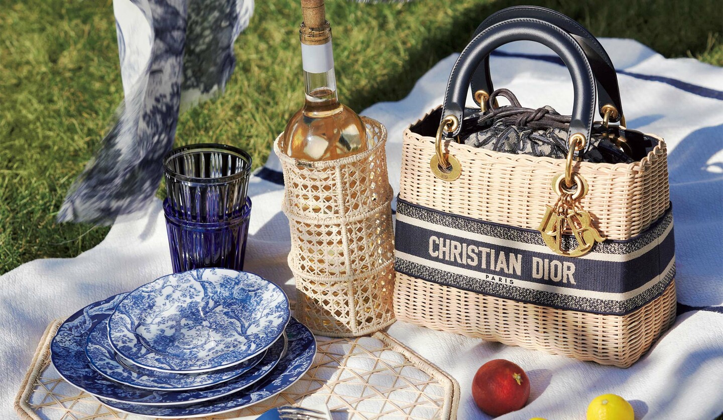 ディオール」のエレガンスと美を体現するかごバッグ『レディ