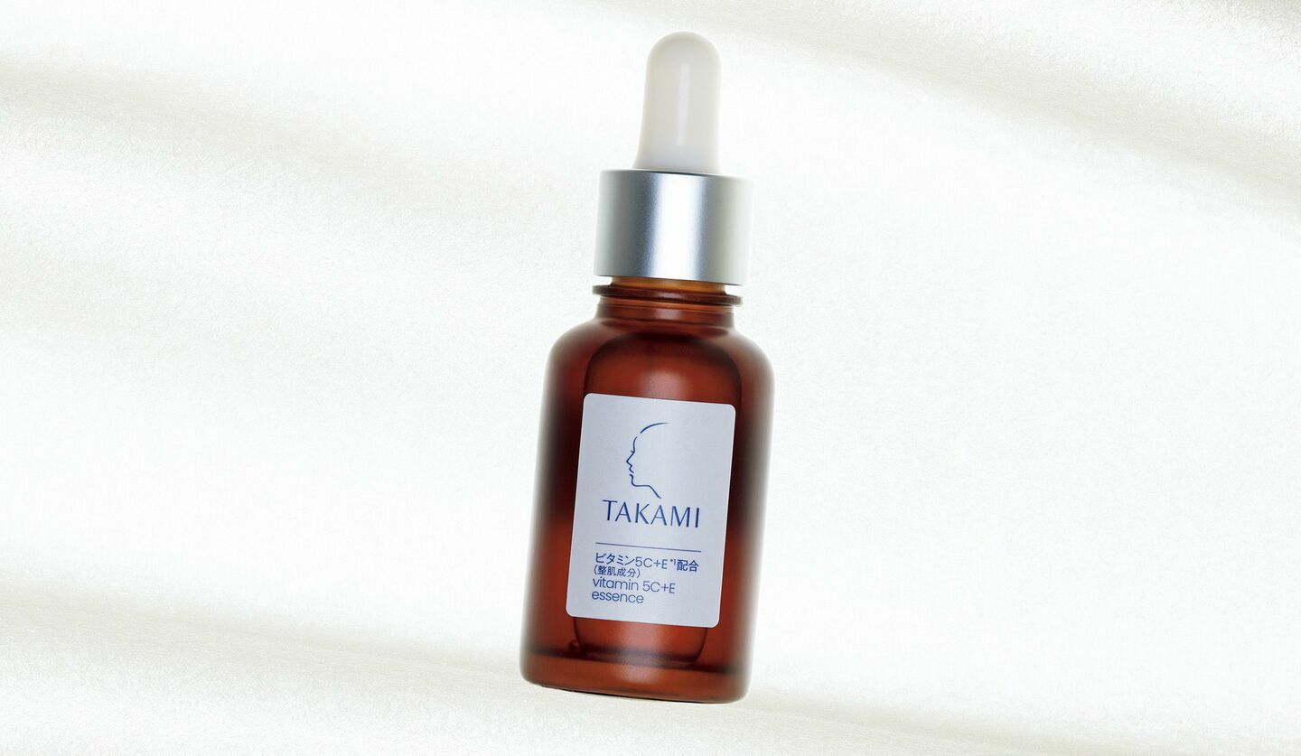 今年は肌の透明感をもっと高めたい！『タカミエッセンス5C+E』で気に