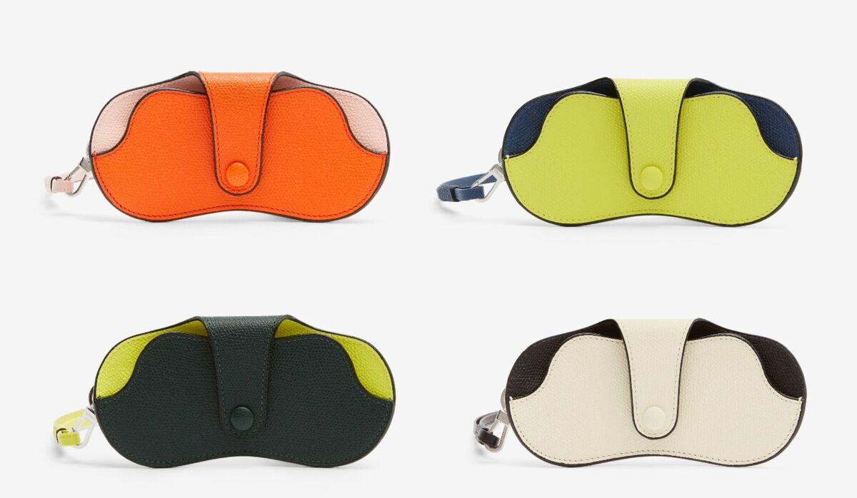 ヴァレクストラの大人気「ストラップ付 メガネケース」に新色登場