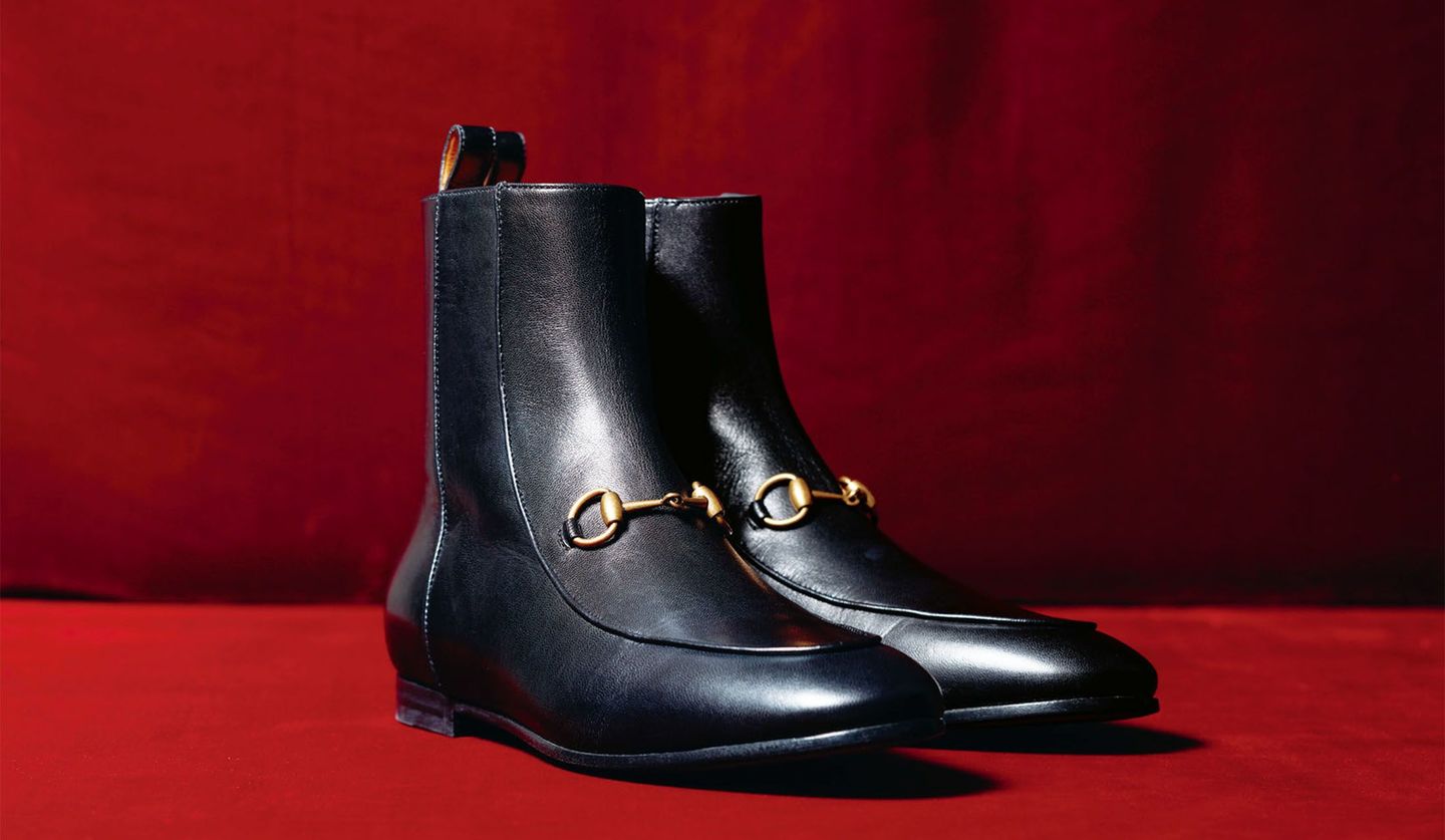 グッチらしい「ホースビット」モチーフ入りのショートブーツが登場