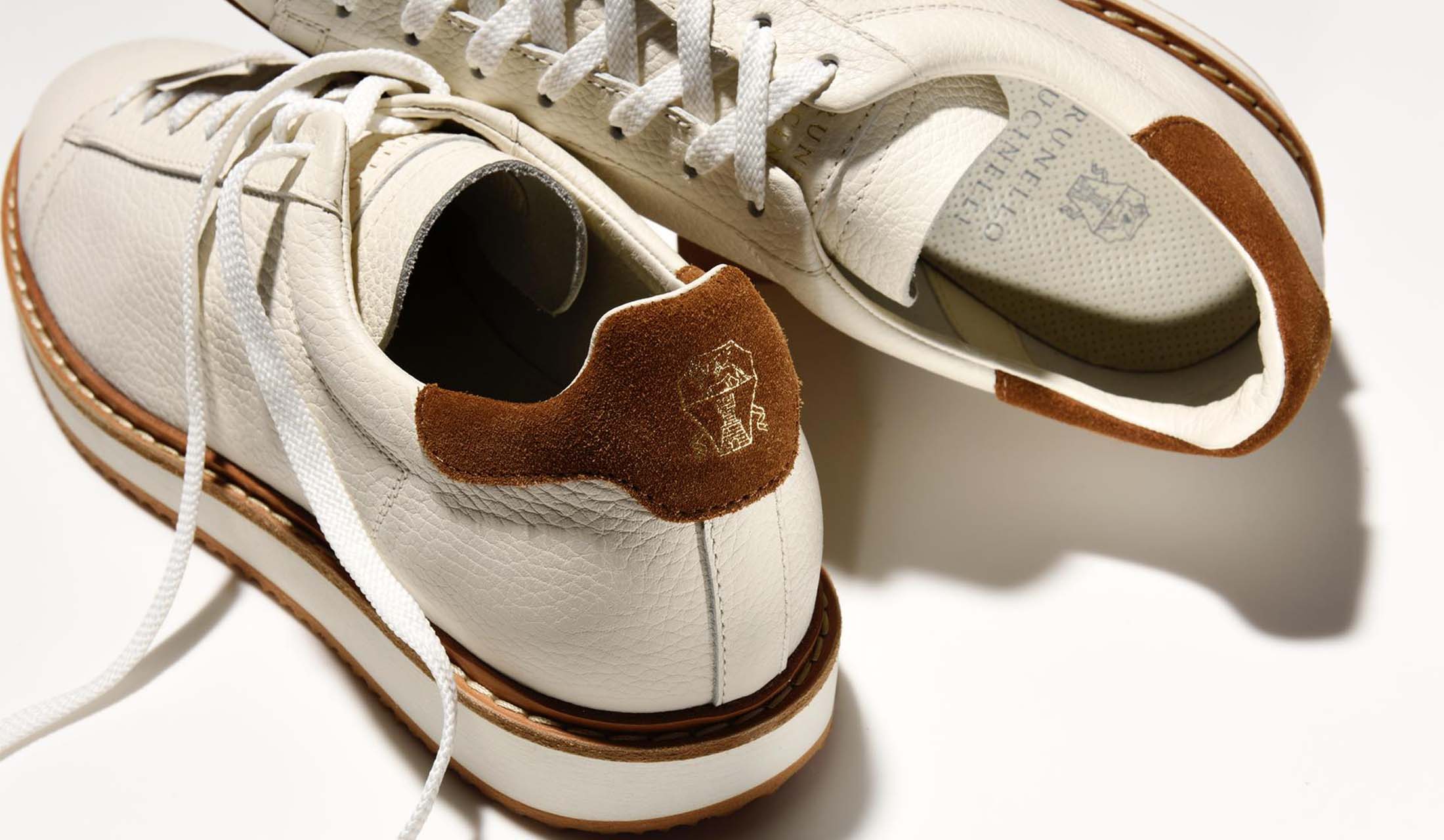 ブルネロ クチネリ」のスニーカーに宿るアルチザンは、ブランドの崇高