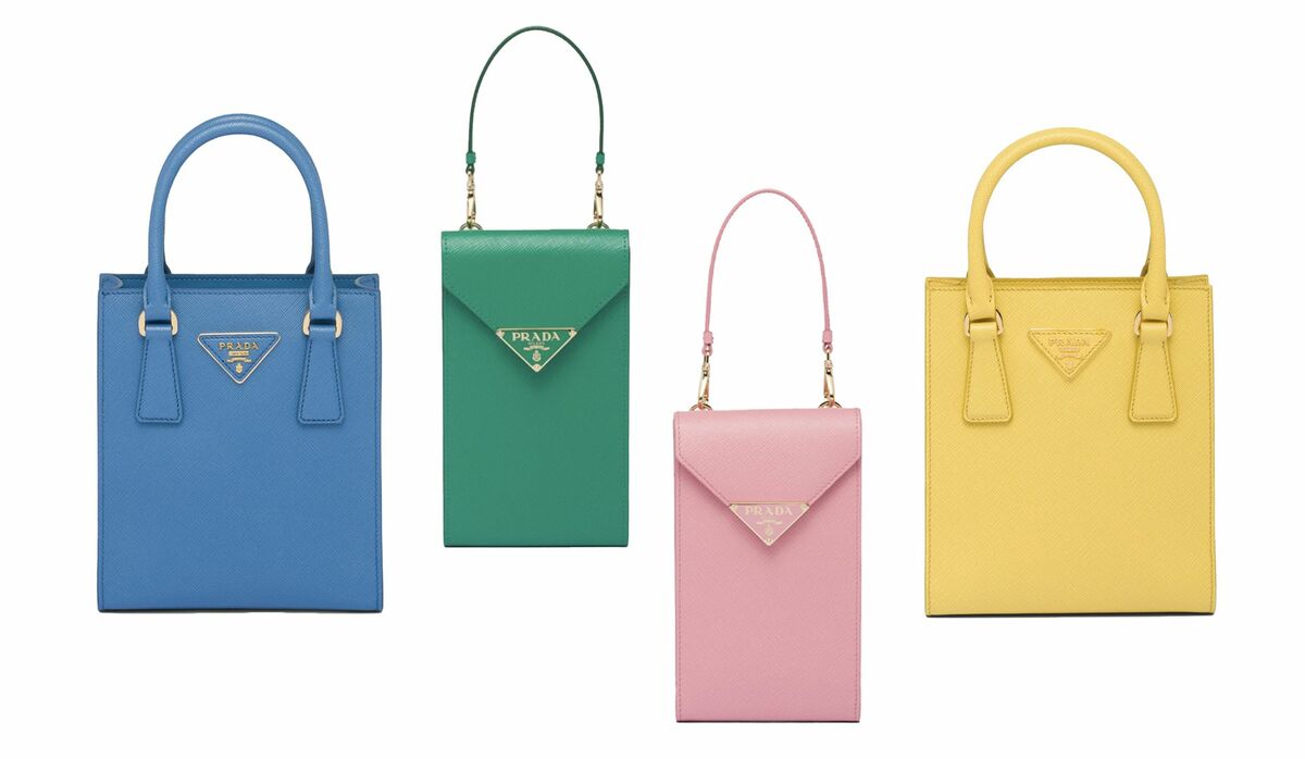 プラダ」を代表する“サフィアーノレザー”を美カラーで彩ったスマート