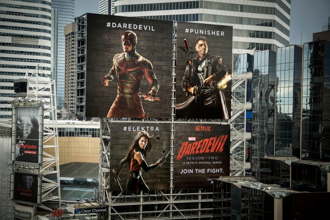 Netflix、“戦う看板”で人気ドラマ『デアデビル』新シーズンをPR | PR EDGE