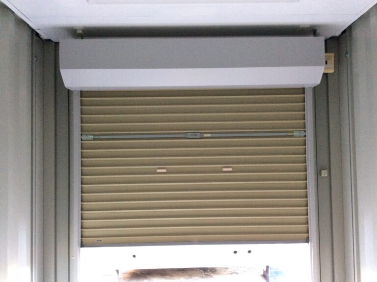 即納】中古2.2坪シャッター倉庫 | プレハブコンシェルジュ