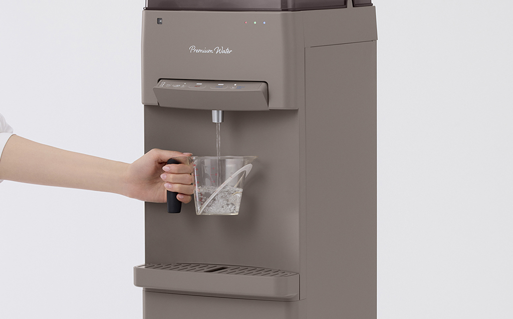 スリムサーバー4｜天然水ウォーターサーバーはプレミアムウォーター