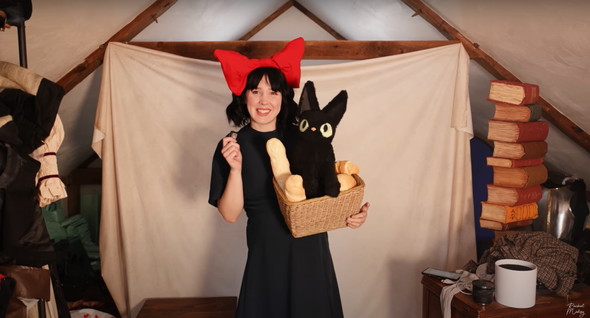 魔女宅”のガチコスプレが「実写化すぎる」と大反響 全部手作りとは思え