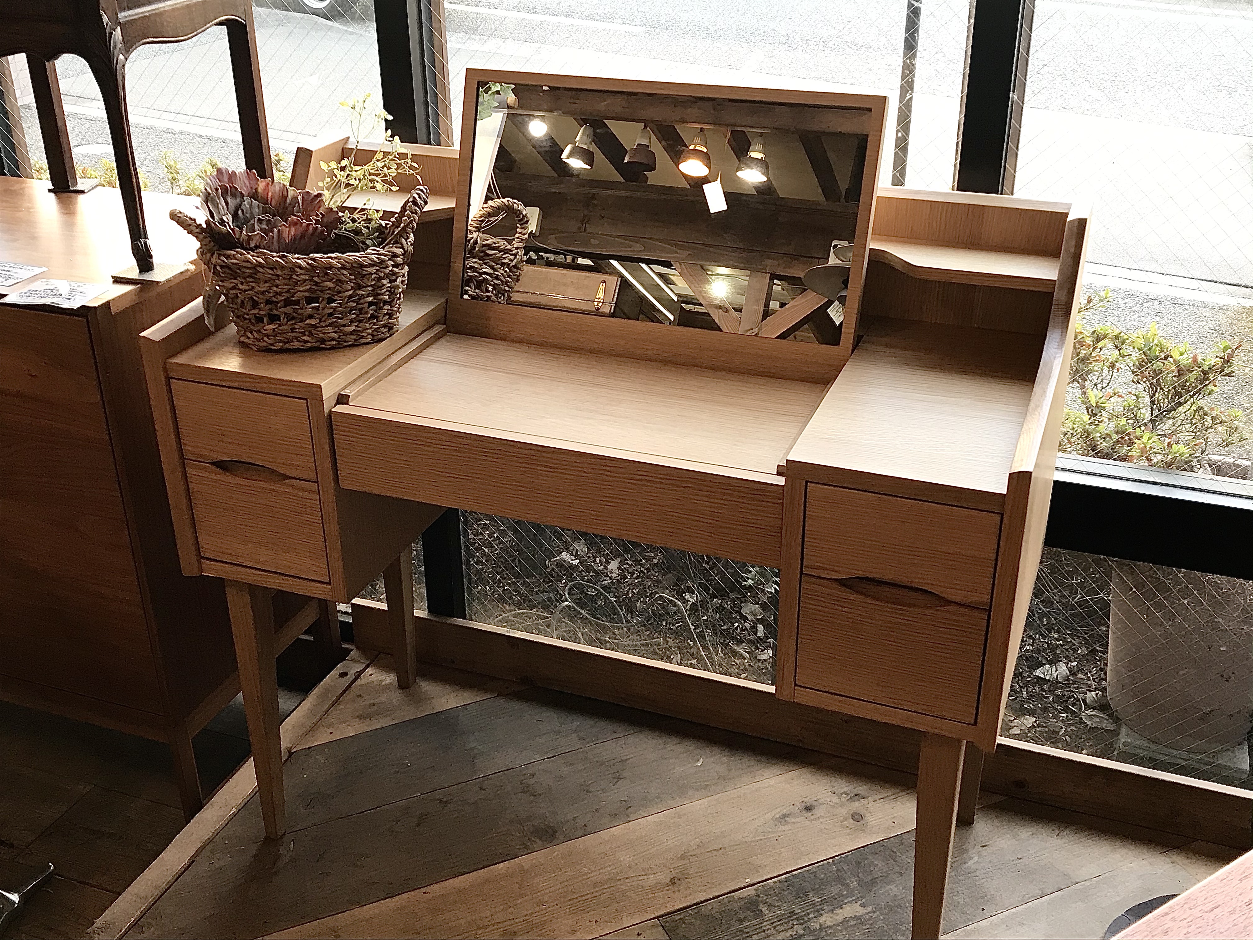 9EB668B5-BC86-4DAE-A0AC-