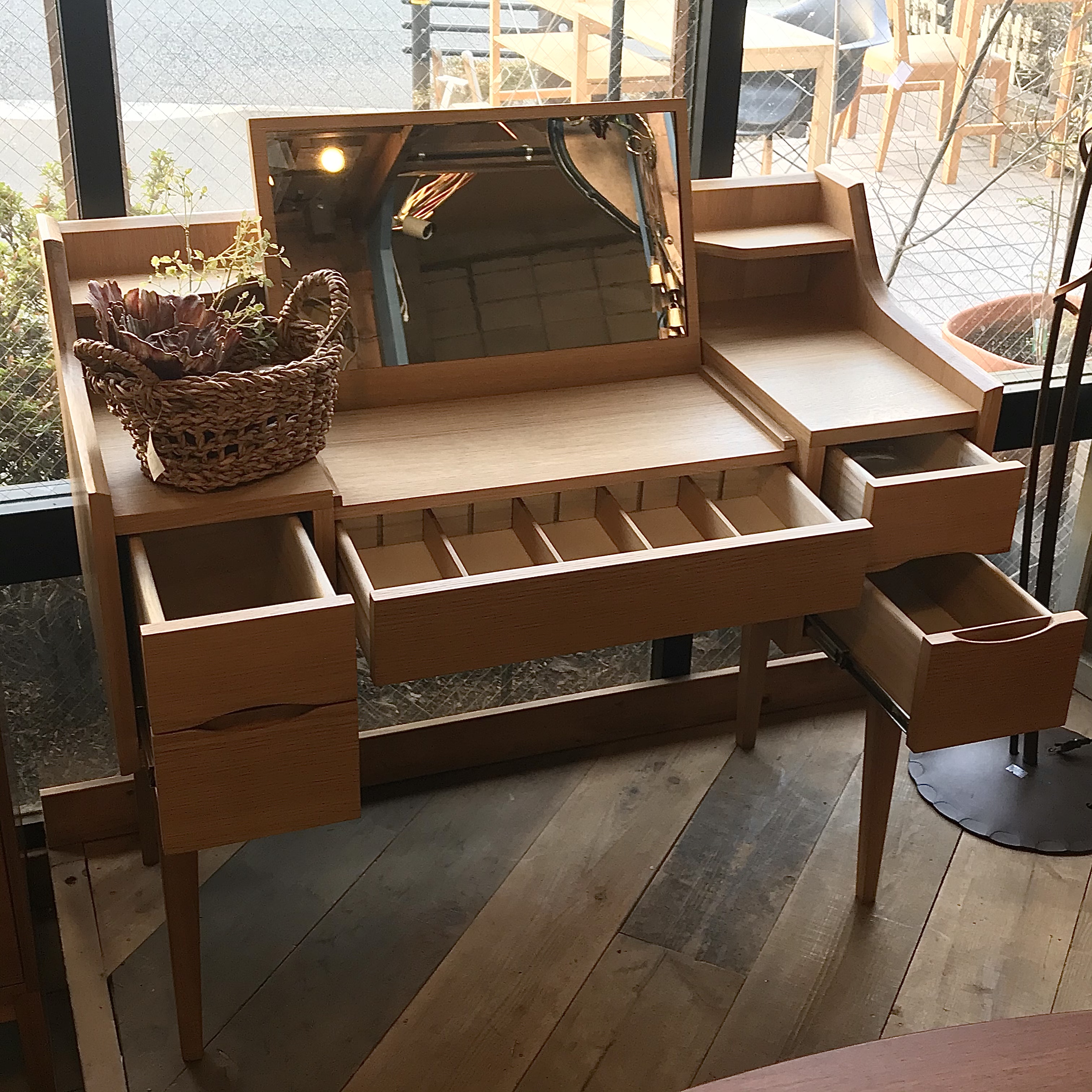 unico（ウニコ）のSIGNEシリーズ ドレッサーのご紹介🤎⁂ | STAFF BLOG