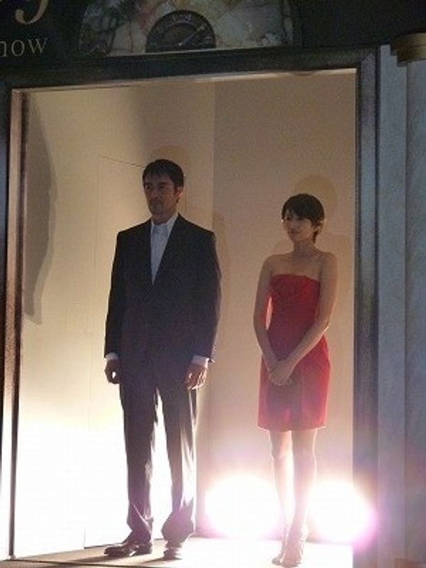 吉瀬美智子＆阿部寛『死刑台のエレベーター』完成報告で「悪女を楽しみ