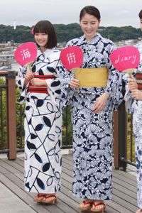 綾瀬はるか、長澤まさみ、夏帆、広瀬すずが浴衣で鏡開き(画像8/12