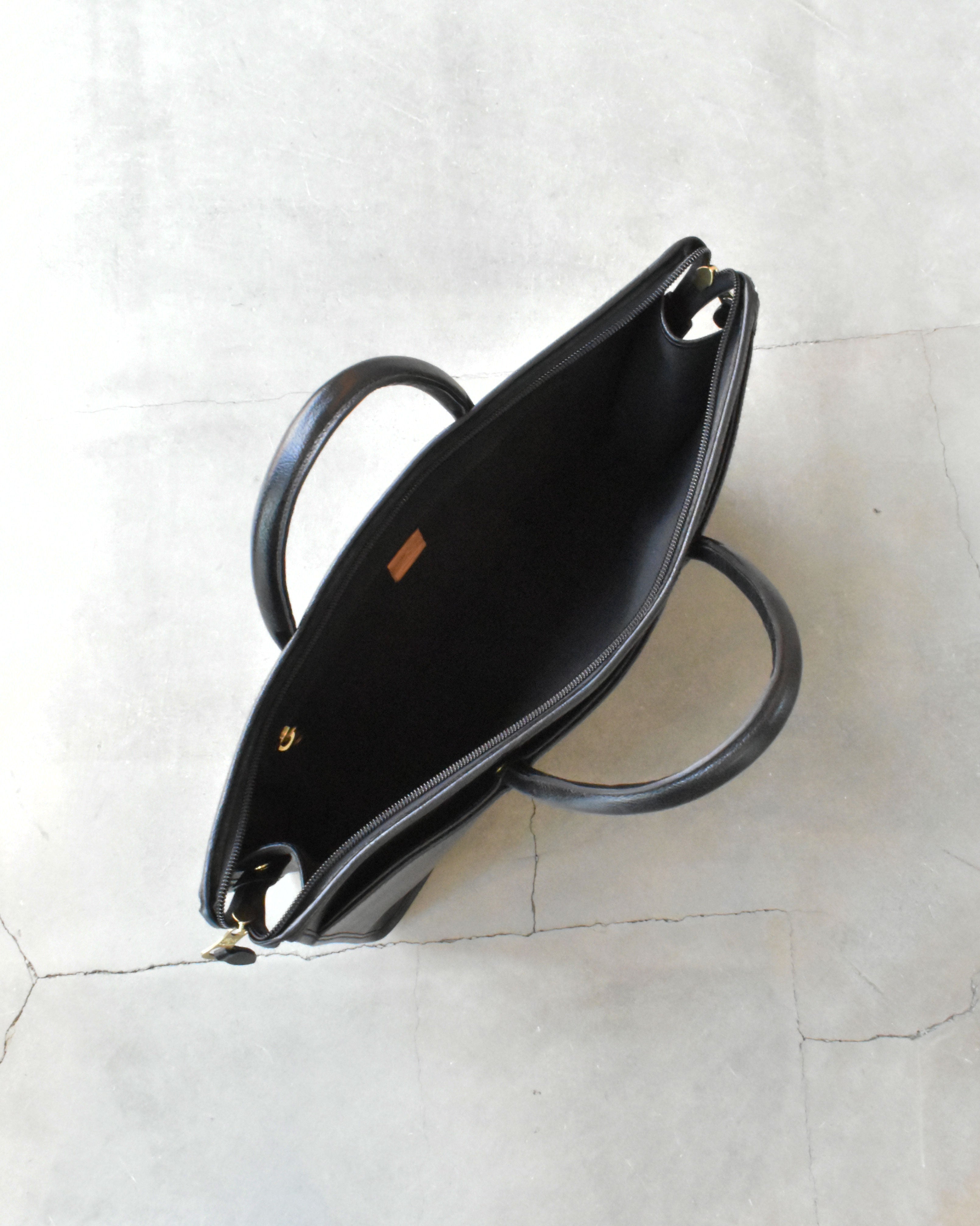 イルビゾンテ】ビジネスバッグ 411290