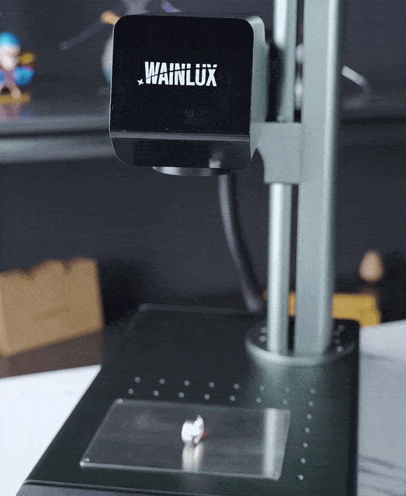 99％の金属を手軽に彫刻！20W超高出力レーザーパワーに大進化！オート