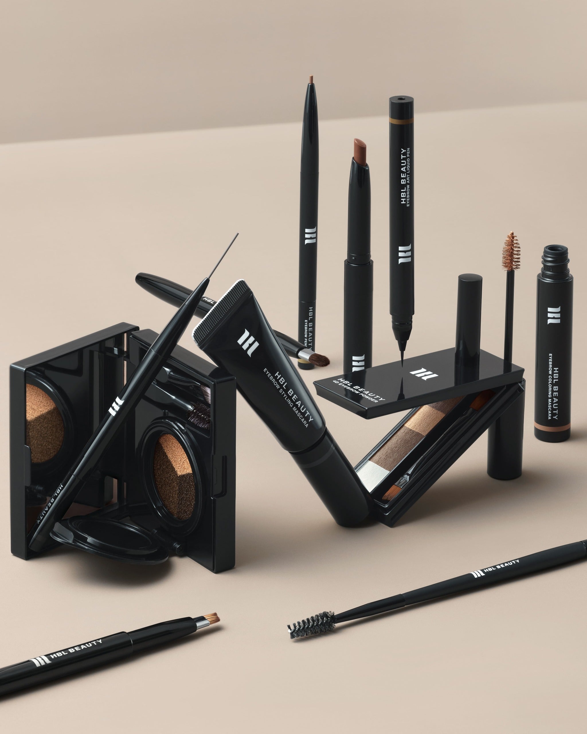 HOLLYWOOD BROW LIFTを提供するJULIA IVYが美容業界発展に尽力する企業