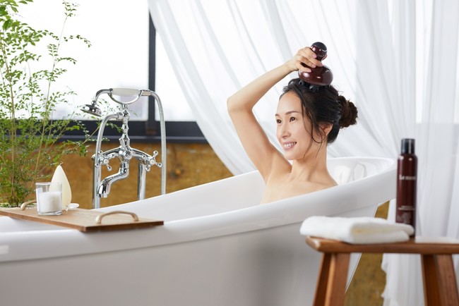 冬季限定カラーが今年も登場！プロのハンドテクニックを再現した頭皮