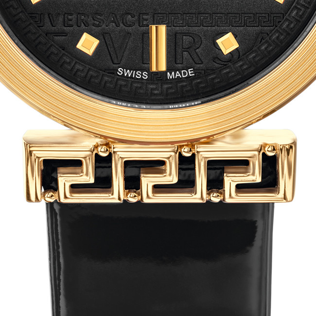 グレカ模様とメデューサを大胆にデザイン。『ヴェルサーチェ ウォッチ