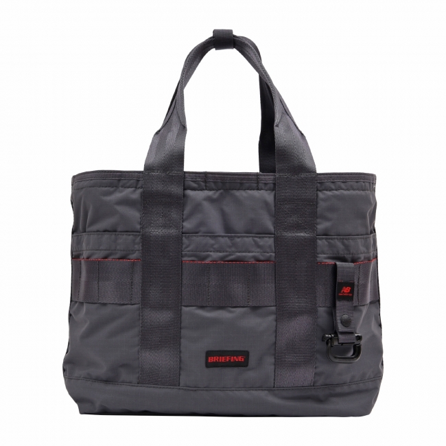 New Balance×BRIEFINGコラボレーション第3弾グレーを纏ったラゲッジ