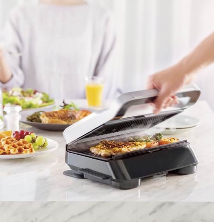 塊肉やBBQからワッフルまで、本格的なグリル料理がご家庭で楽しめる