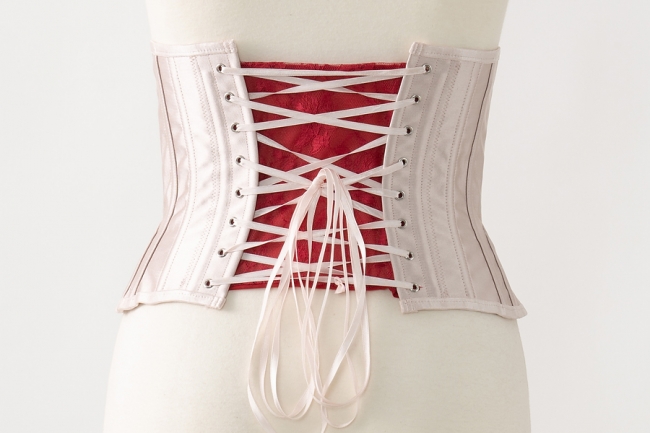 Enchanted Corset（エンチャンテッドコルセット）」から、発売日に20万