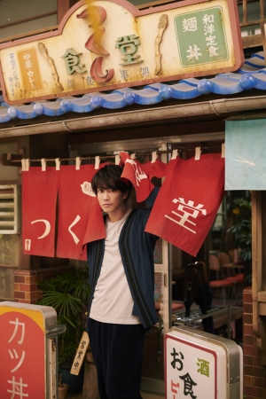 貴重な写真満載！ 9月5日発売［佐藤健 in 半分、青い。］PHOTO BOOKの