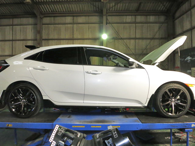 FK7 シビック SPOONダウンサスに交換 四輪アライメント調整