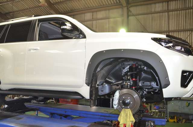 TRJ150W ランクルプラド BLITZ ZZ-R DAMPERリフトアップ車高調 四輪