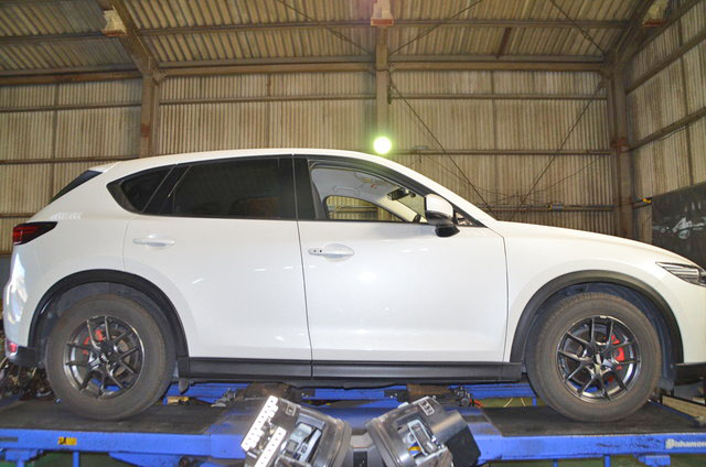 CX-5 KF2P タナベのダウンサスに交換と四輪アライメント調整