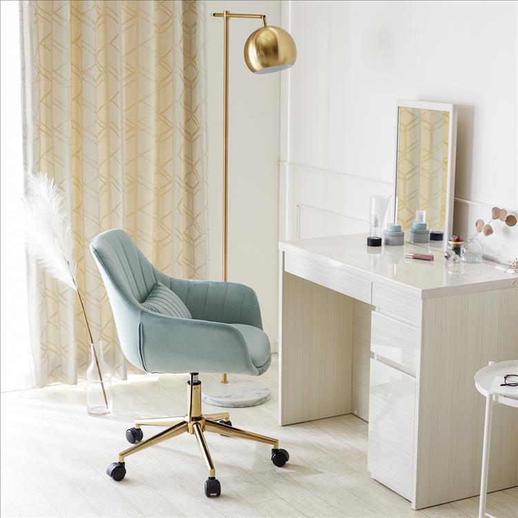 マリリン】木製デスクと緑色の椅子セット マリリン様専用】木製デスク