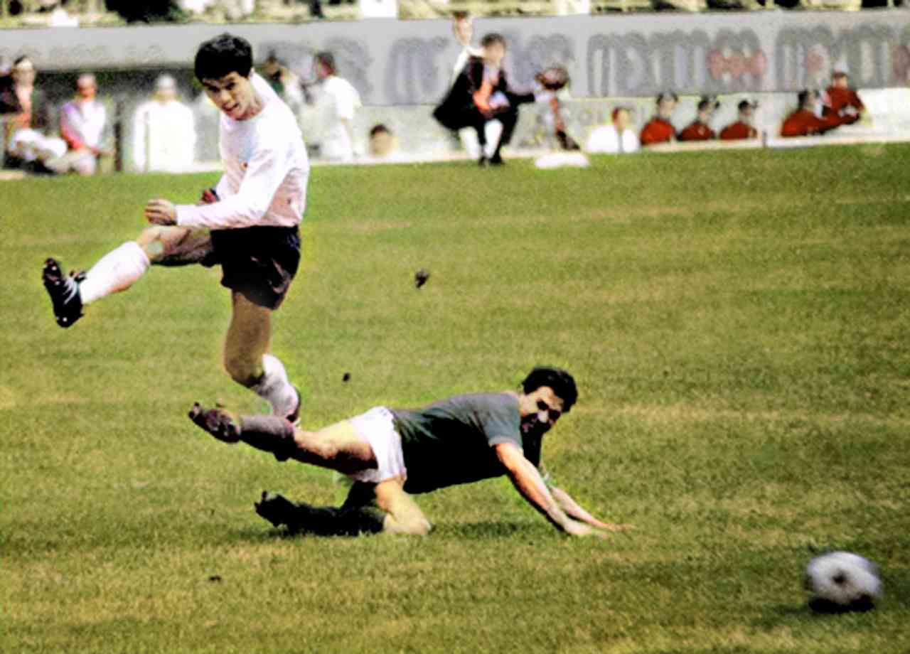 1968年メキシコ五輪サッカー、世界を驚かせた日本の快進撃をカラー