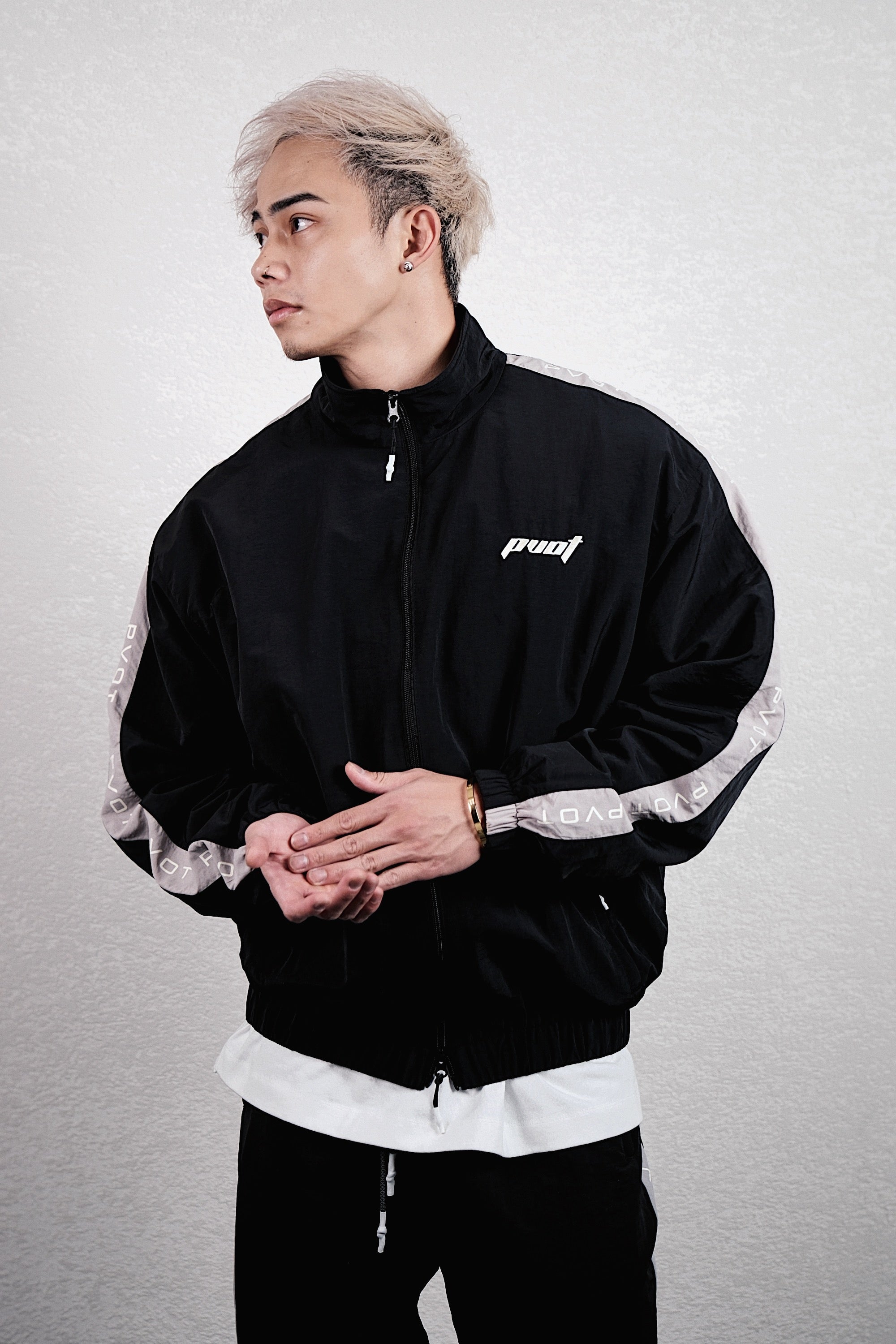 Pvot SL Nylon Jacket (Black / Gray)