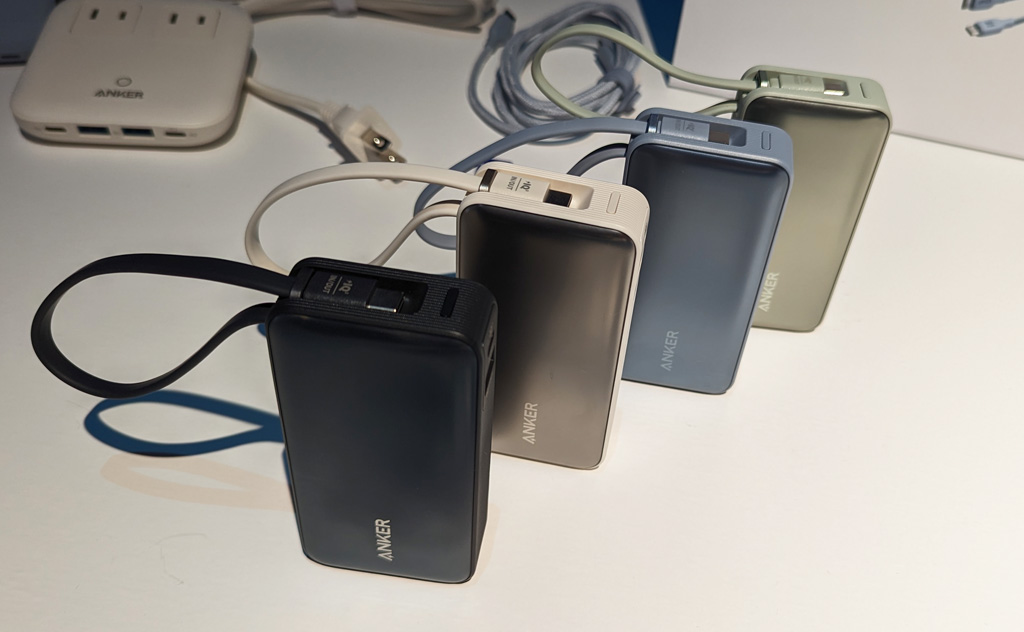 AnkerがUSB-Cケーブル一体型で30W出力のモバイルバッテリー「Anker