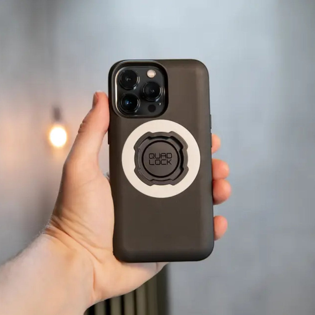 iPhone 16 Pro スマホケース MAG対応｜クアッドロック