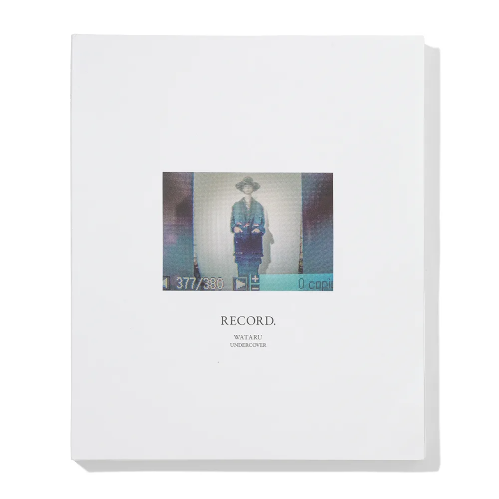 UNDERCOVERから約6年ぶりの写真集が6月21日より出版・限定販売 │ QUI