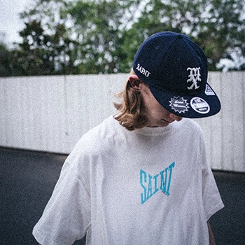 SAINT Mxxxxxxとニューエラの初のコラボモデル、4/6（土）に発売開始